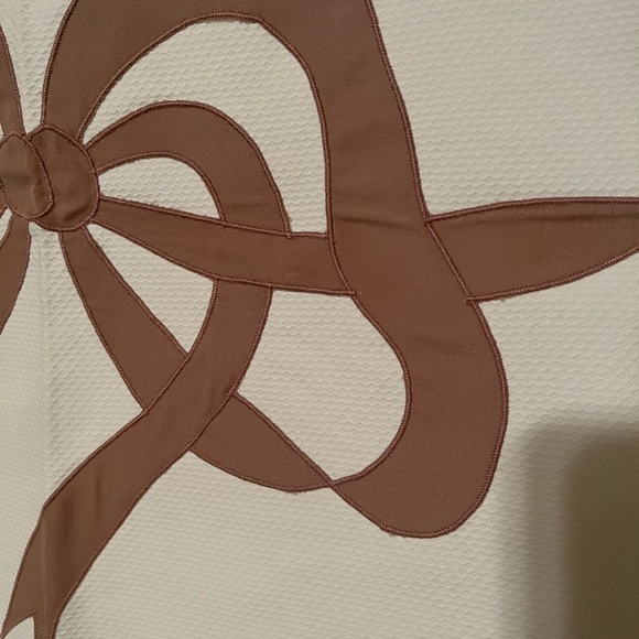 Pique Appliqué Ribbon Design, Sample - Picture 3 of 6